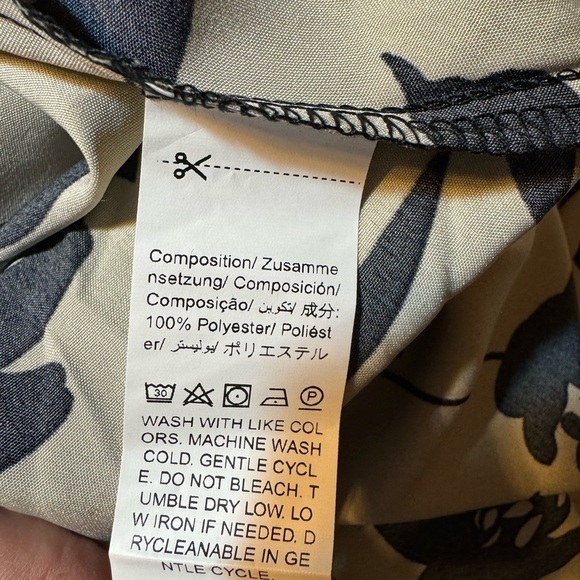 Leaf Print Flare Skirt Long Sleeved Dress - Picture 7 of 8